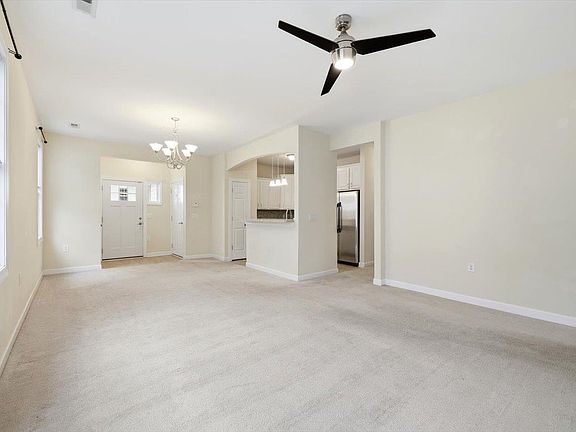 4th image of 26 Windgate Cir APT 104
