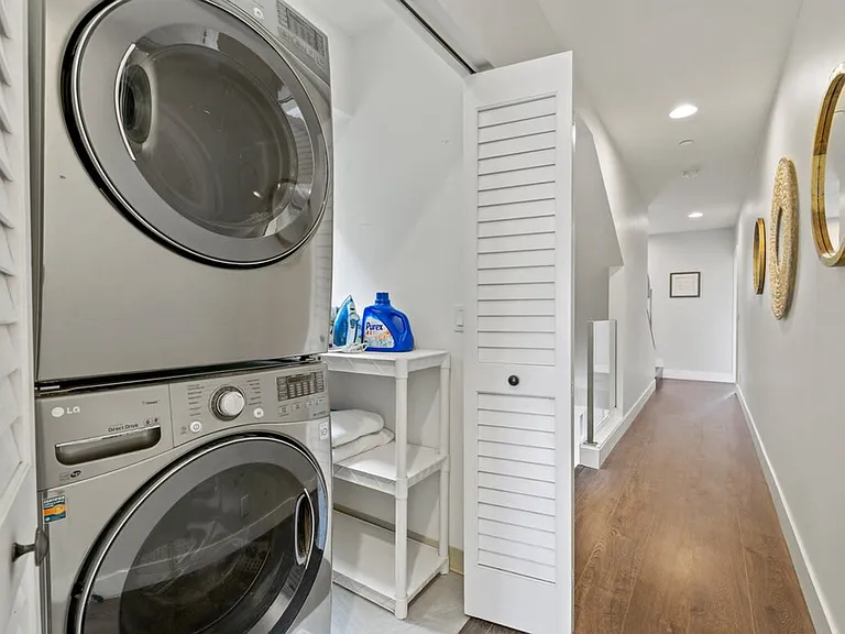 Washer/Dryer