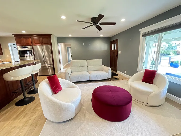 254 Gil Blas Rd — Photo 1