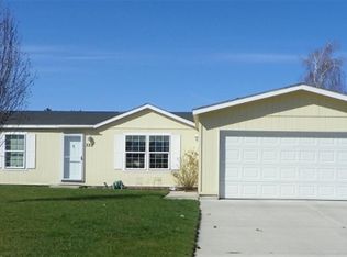 332 E Meadowmere Way, Deer Park, WA 99006