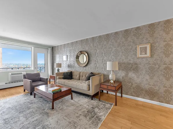 5800 Arlington Avenue image 1 of 15