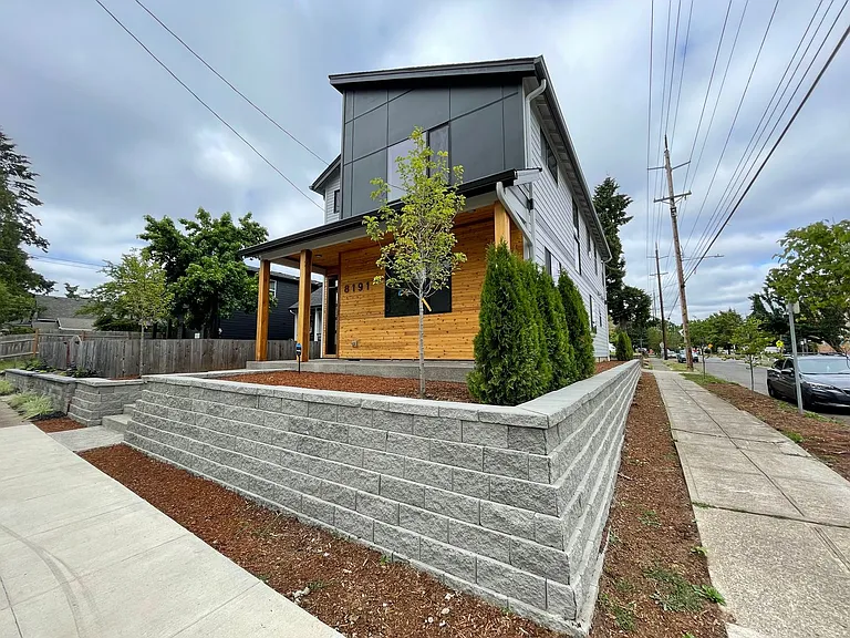8191 N Haven Ave — Photo 2