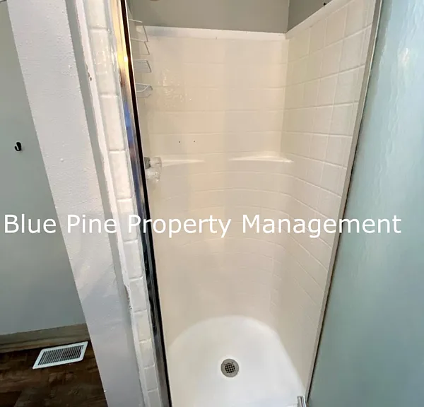 705 Eve Dr — Photo 12