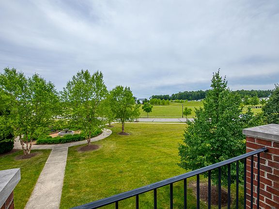 4th image of 5966 Woodshire Dr