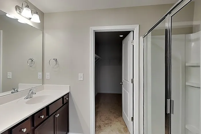 1045 Cloverdale Ct — Photo 11