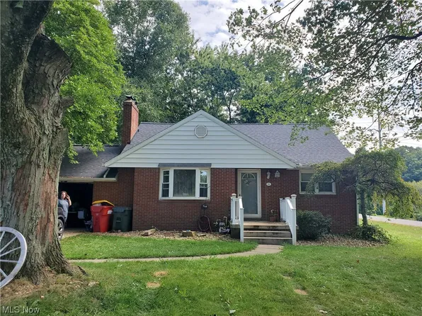 702 Woodlawn Ave NW, Canton, OH 44708