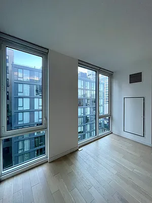 Rented by Keller Williams NYC | media 20