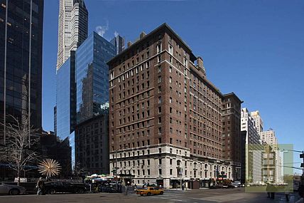 2nd image of 101 W 55th St APT 7C