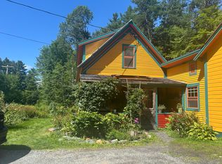 305 Mackville Rd, Hardwick, VT 05843