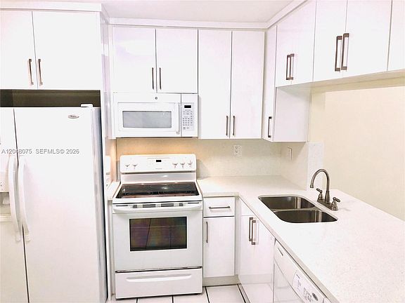 2nd image of 7830 Camino Real #K-310