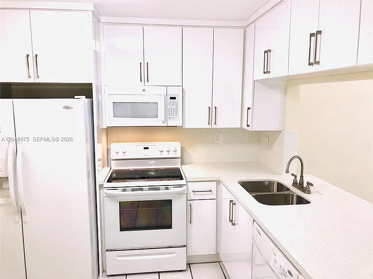 7830 Camino Real #K-310 — Photo 2