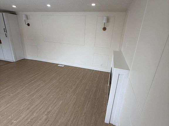 2nd image of 305 Calahoo Rd #92