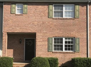 6323 Aracoma Rd, Huntington, WV 25705