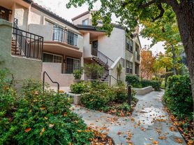 24135 Del Monte Dr