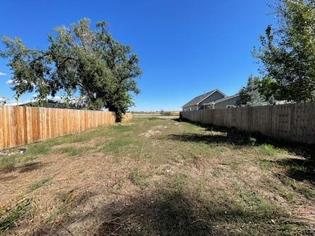741 Lindenmeier Rd