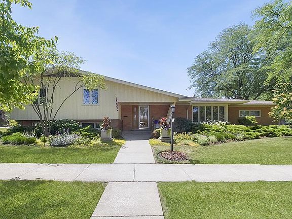 2nd image of 5021 Caroline Ave