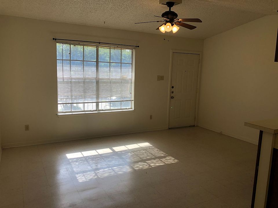 Whispering Oaks QuadPlex 306 Whispering Oaks Ln Ingram, TX Zillow