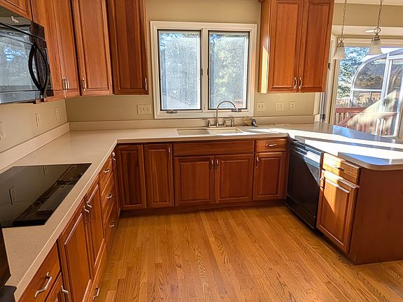 2nd image of 14230 Gleneagle Dr