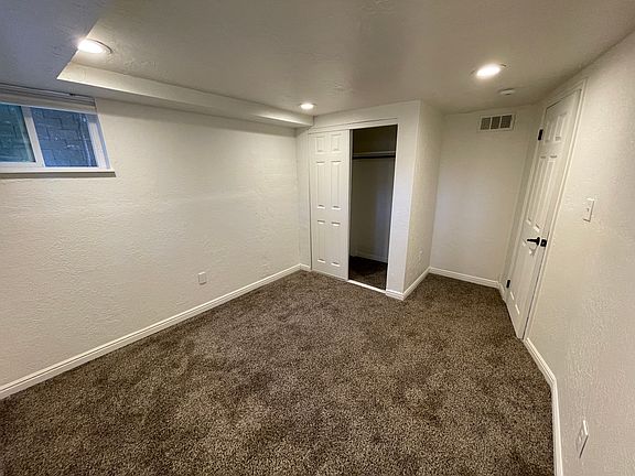 4th image of 2223 E Bengal Blvd