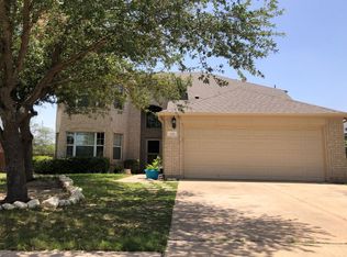 215 Hummingbird Ln, Leander, TX 78641
