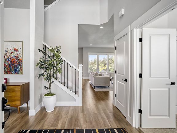 4th image of 8940 SE Spyglass Dr