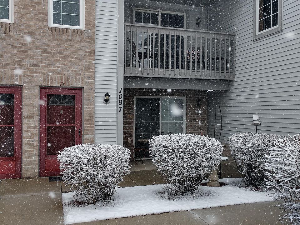 Front entrance and patio