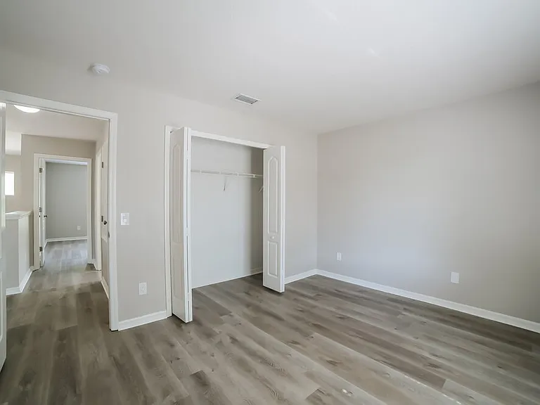 9613 Laurel Ledge Dr — Photo 14