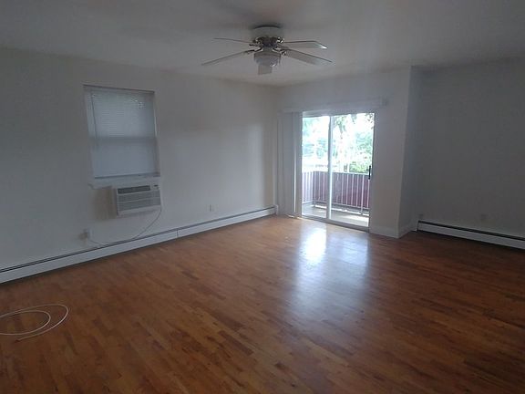 2nd image of 101-105 Rockland Ave #8