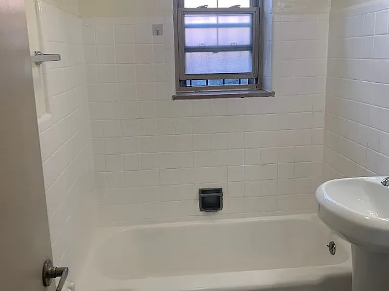 5506 Fifth Avenue — Photo 17