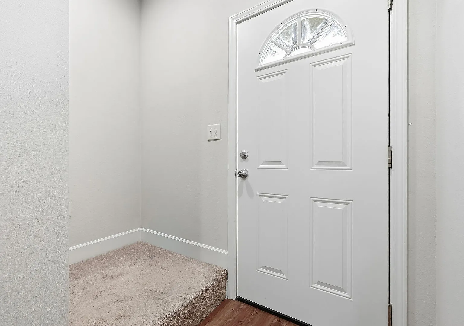 Beautiful Townhome in Arbor Lakes! — Photo 3