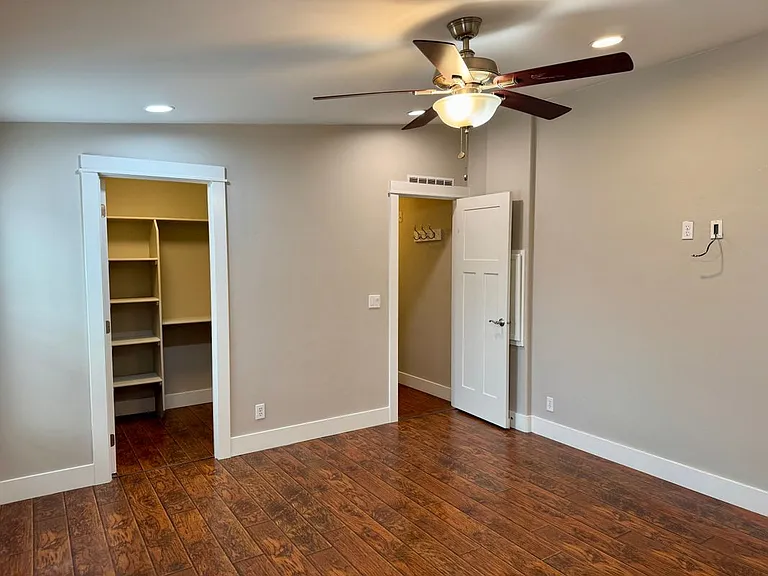 2557 E Beacon Light Rd — Photo 19