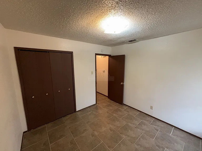 2409 Shoemaker Dr — Photo 10