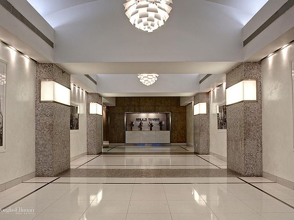 3rd image of 50 W 34th St APT 5C3