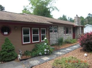 181 Holmes St, Halifax, MA 02338