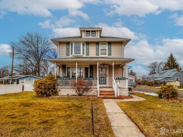 484 Old Post Rd, Edison, NJ 08817