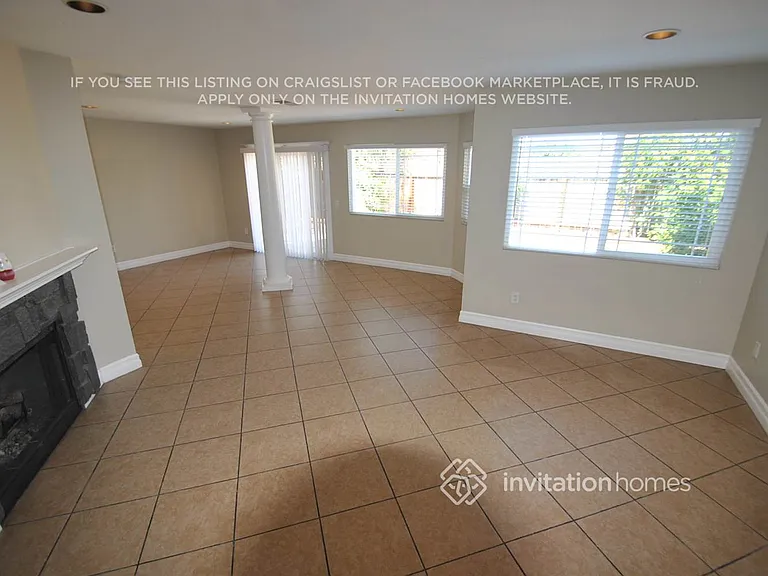 14772 Long View Dr — Photo 3