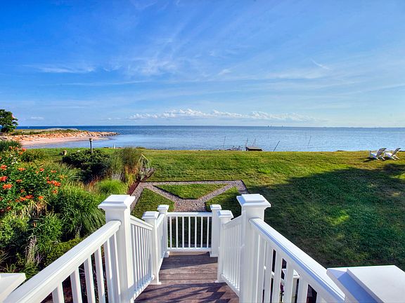 262 Pine Creek Avenue