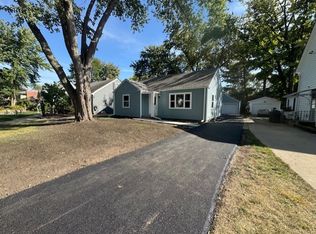 236 Ingleside Ave, Aurora, IL 60506