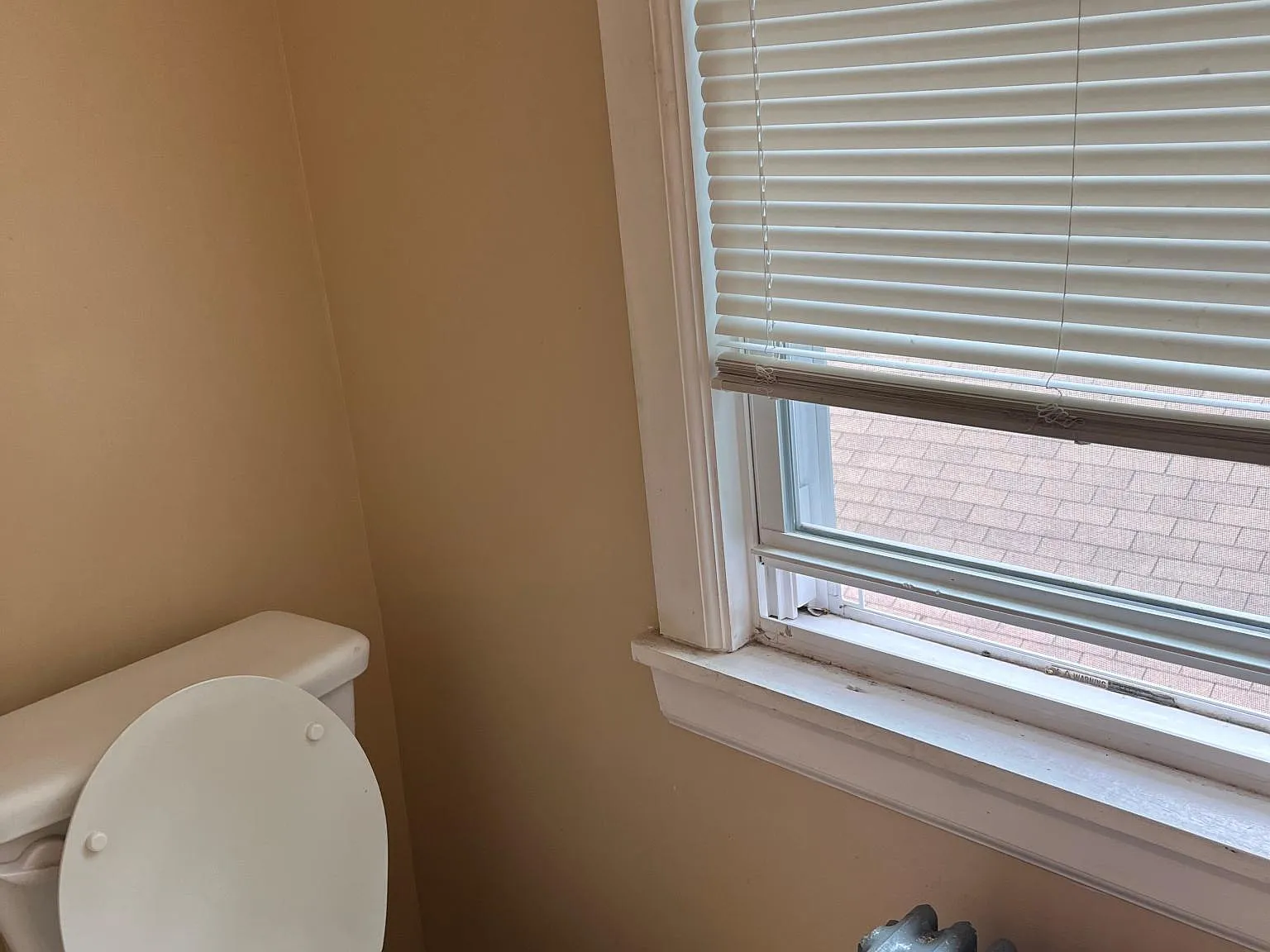 3 bed, 1200 sqft, $1,700 — Photo 4