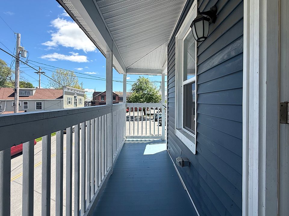 1st image of 14 Livingston St #2