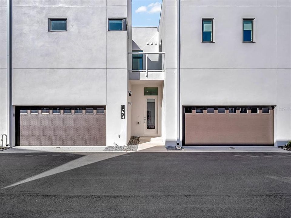 1st image of 1774 Mondrian Cir