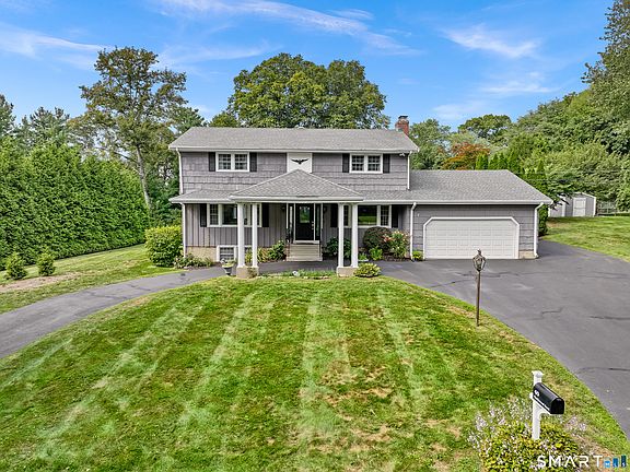 2nd image of 40 Candlewood Road