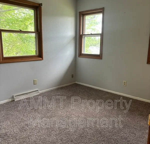 1672 10th St NW — Photo 9