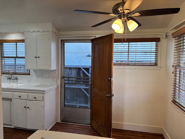 5069-5071 Kester Ave — Photo 14