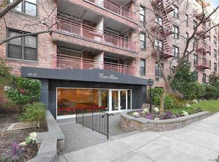 4325 Douglaston Pkwy APT 2B, Flushing, NY 11363