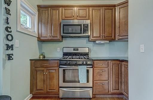 4th image of 27 S Kimball St