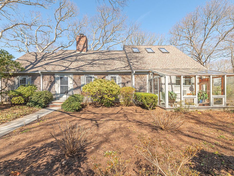 1st image of 72 Loop Road