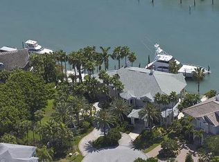 618 Pinta Dr, Tierra Verde, FL 33715