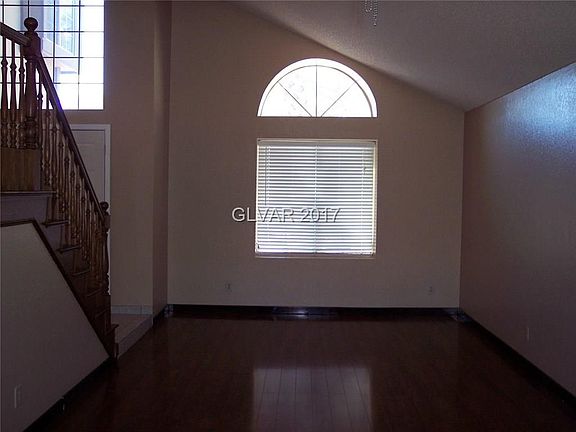 4th image of 338 Nuevo Ct