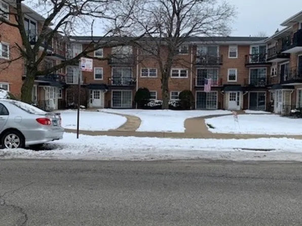 6853 N Northwest Hwy, Chicago, IL 60631